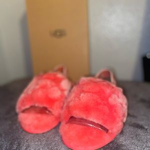 Toddler girl slippers size 11 in color pink